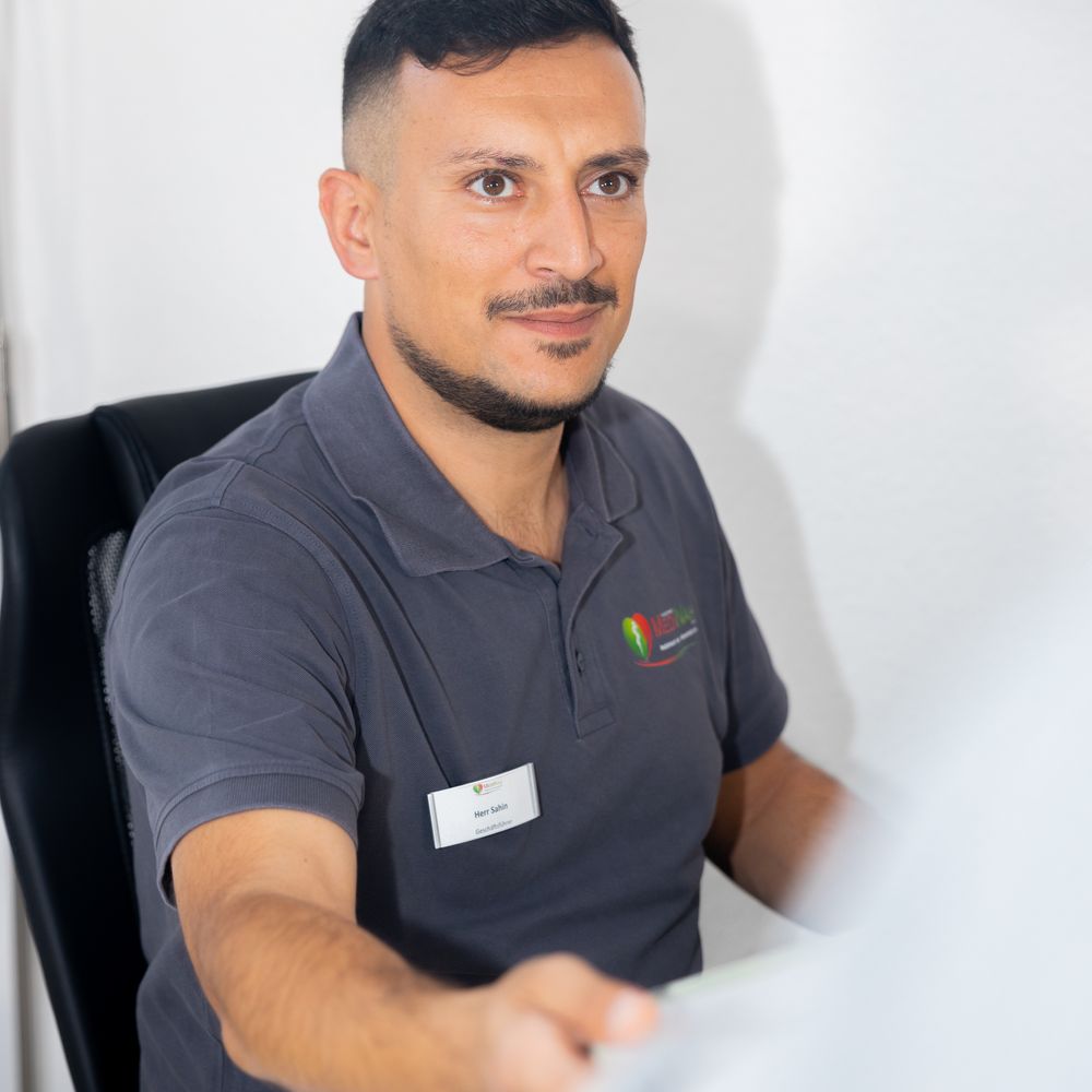 Unterlagen werden übergeben